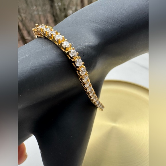 WANDERLUST + Co 14K Gold Vermeil CZ Women's Tennis 6.25” Bracelet Jewelry - Picture 4 of 6